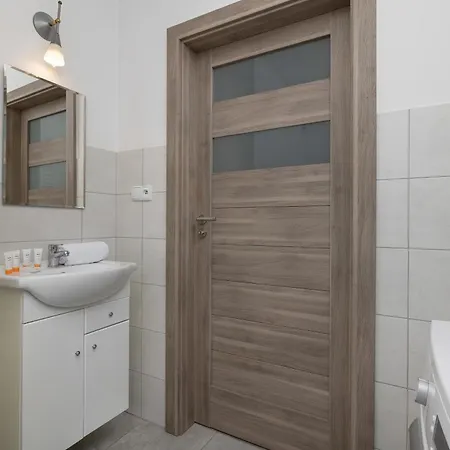 Апартаменты Elegant Studio With Balcony Katowice Bazantow 41D By Heyrent